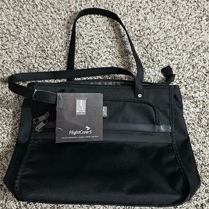 Travelpro Flightcrew 5 tote